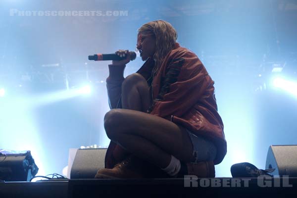 TOMMY GENESIS - 2017-11-03 - PARIS - Grande Halle de La Villette - 
